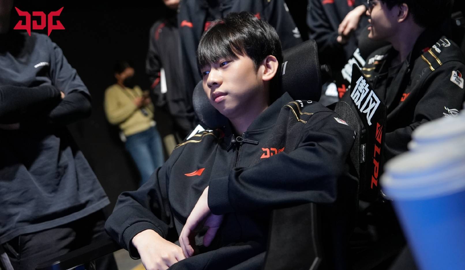 100T鏖战C9,Scout开启传奇时刻鏖战多局四强赛,留下经典瞬间 100T鏖战C9,Scout开启传奇时刻鏖战多局四强赛,留下经典瞬间