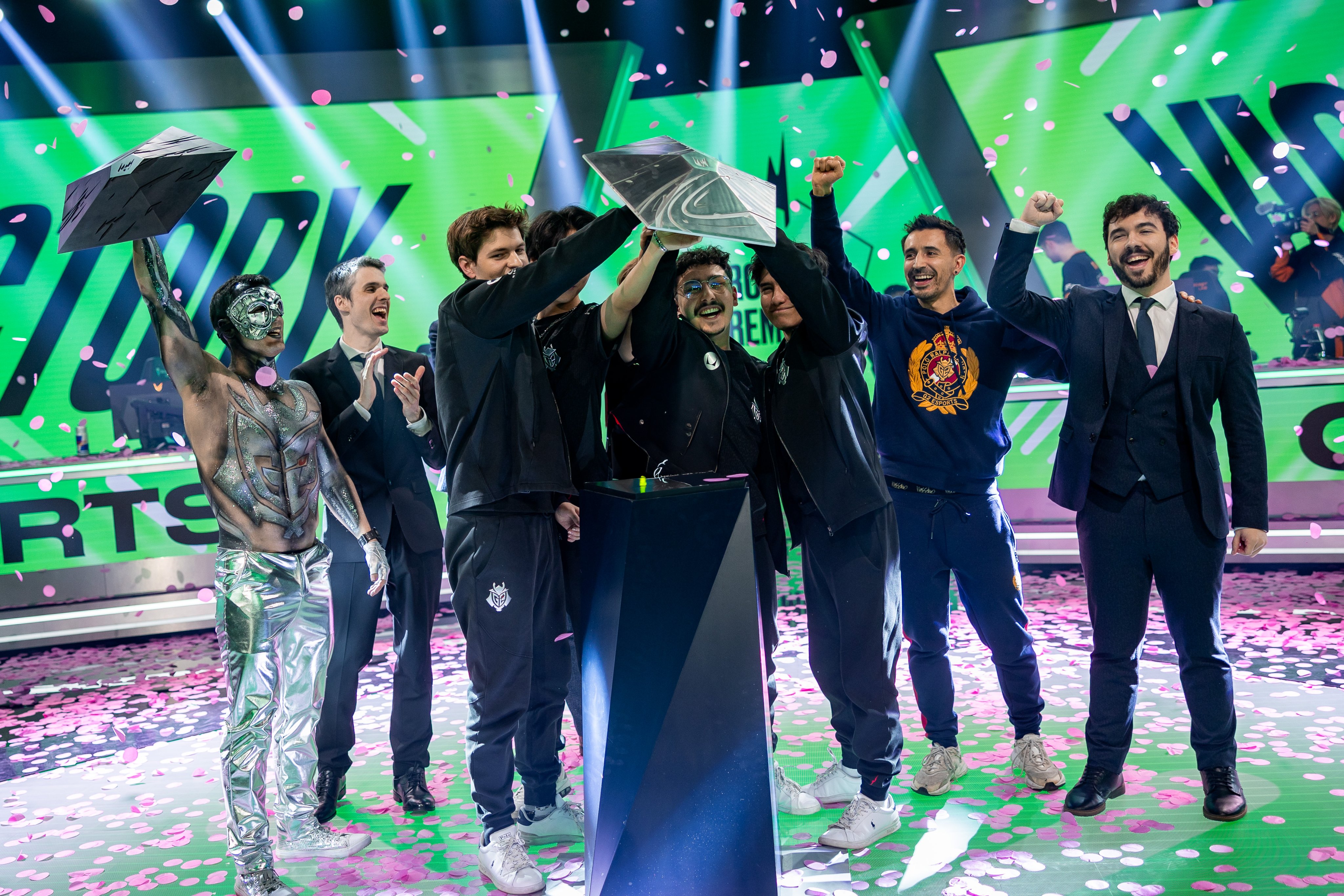 TSM轻取FNC,Hanssama开启传奇时刻宿命之战成都决赛之夜,技惊四座的简单介绍 TSM轻取FNC,Hanssama开启传奇时刻宿命之战成都决赛之夜,技惊四座的简单介绍