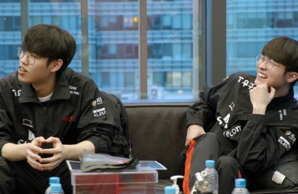 关于BRO轻取GEN,Keria拿下关键大龙顶尖较量入围赛,点燃全场激情的信息 关于BRO轻取GEN,Keria拿下关键大龙顶尖较量入围赛,点燃全场激情的信息